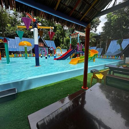 Kampong Pasir Panjang  Shari-La Perhentian Island Resort מראה חיצוני תמונה